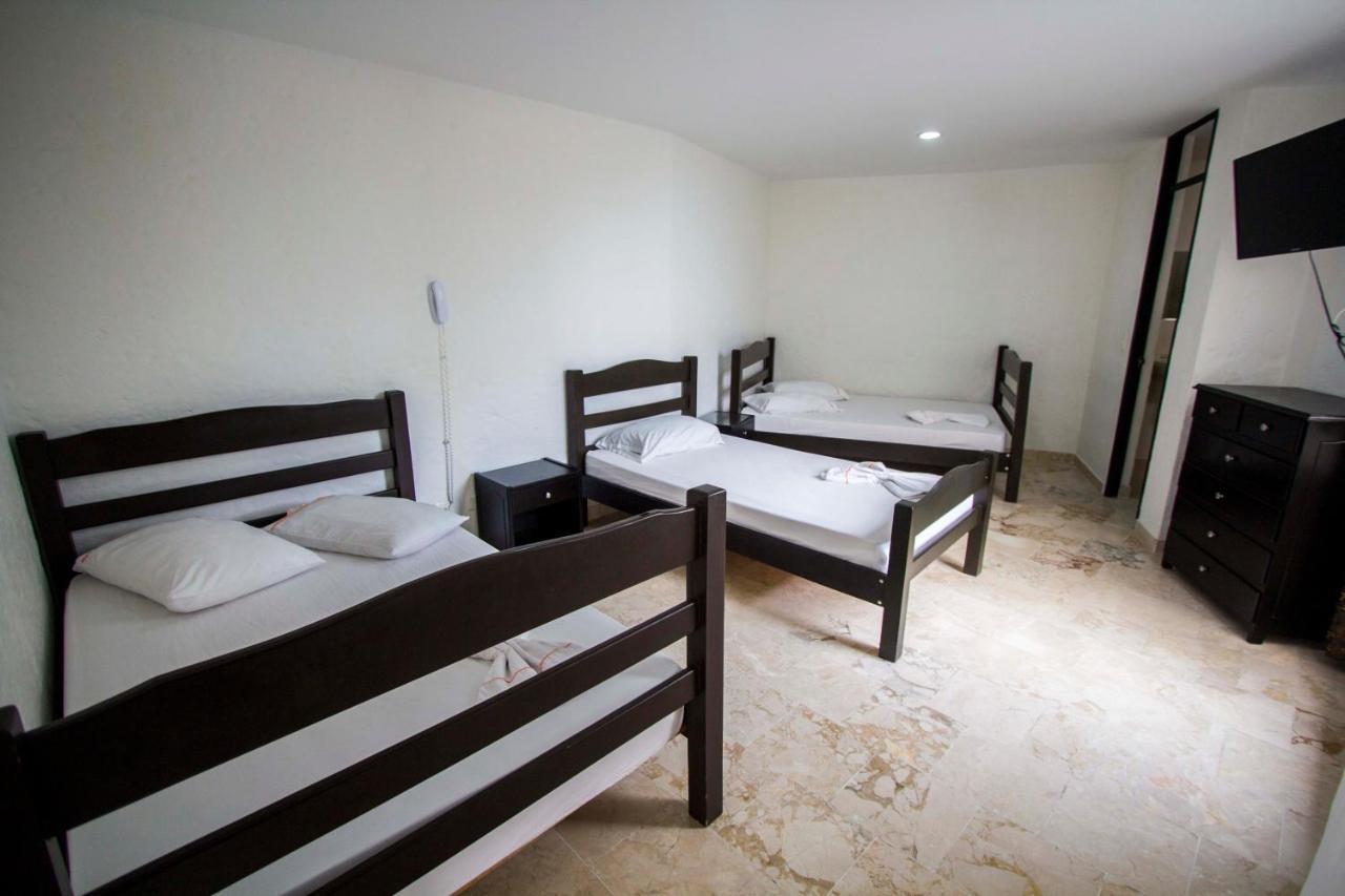 Blue Star Hotel Melgar Extérieur photo
