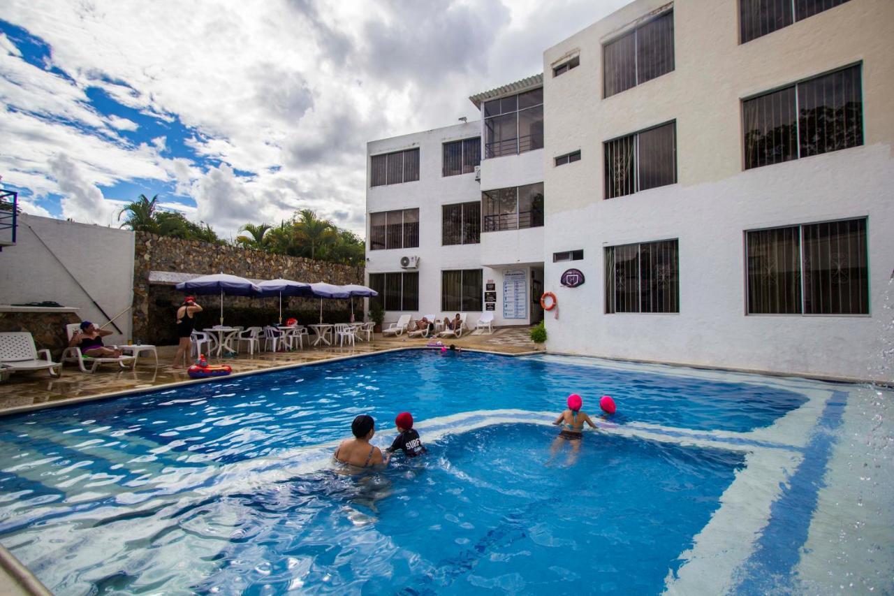Blue Star Hotel Melgar Extérieur photo